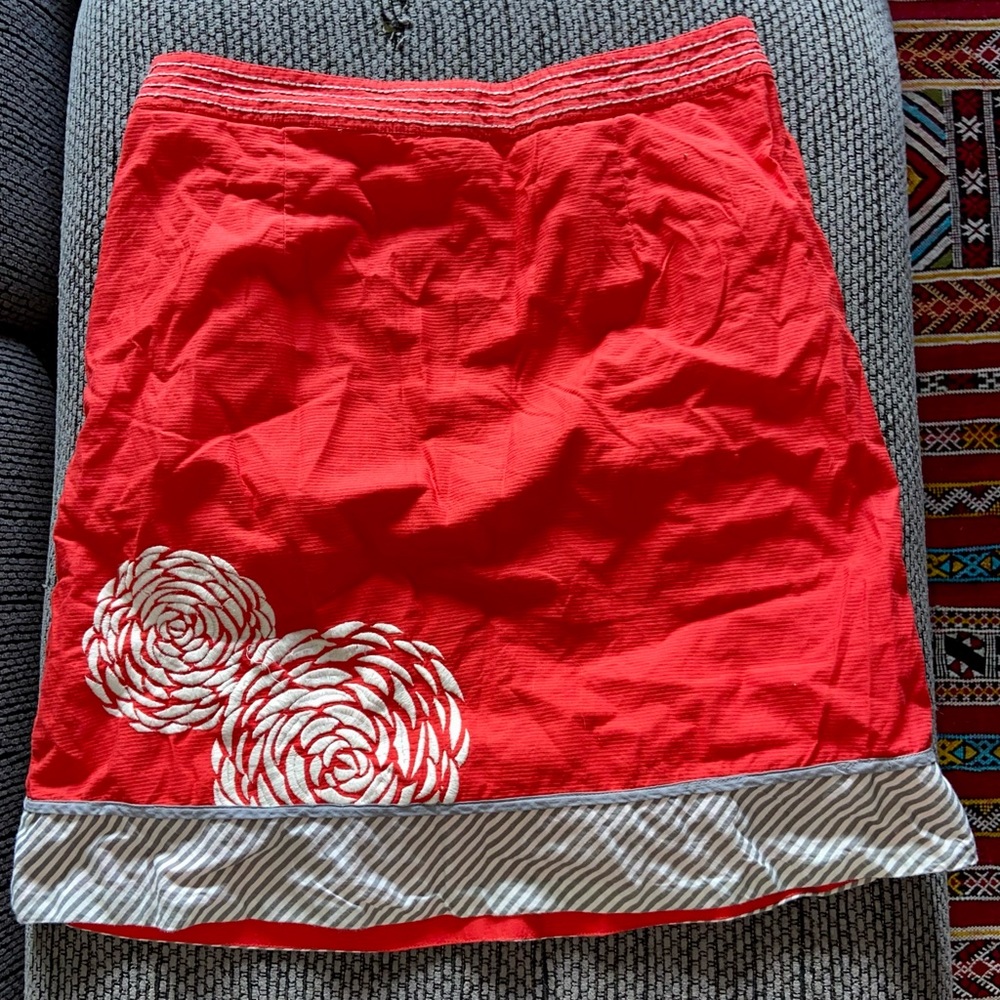 Anthropologie Red A-Line Skirt with Floral Design - Picture 3 of 4
